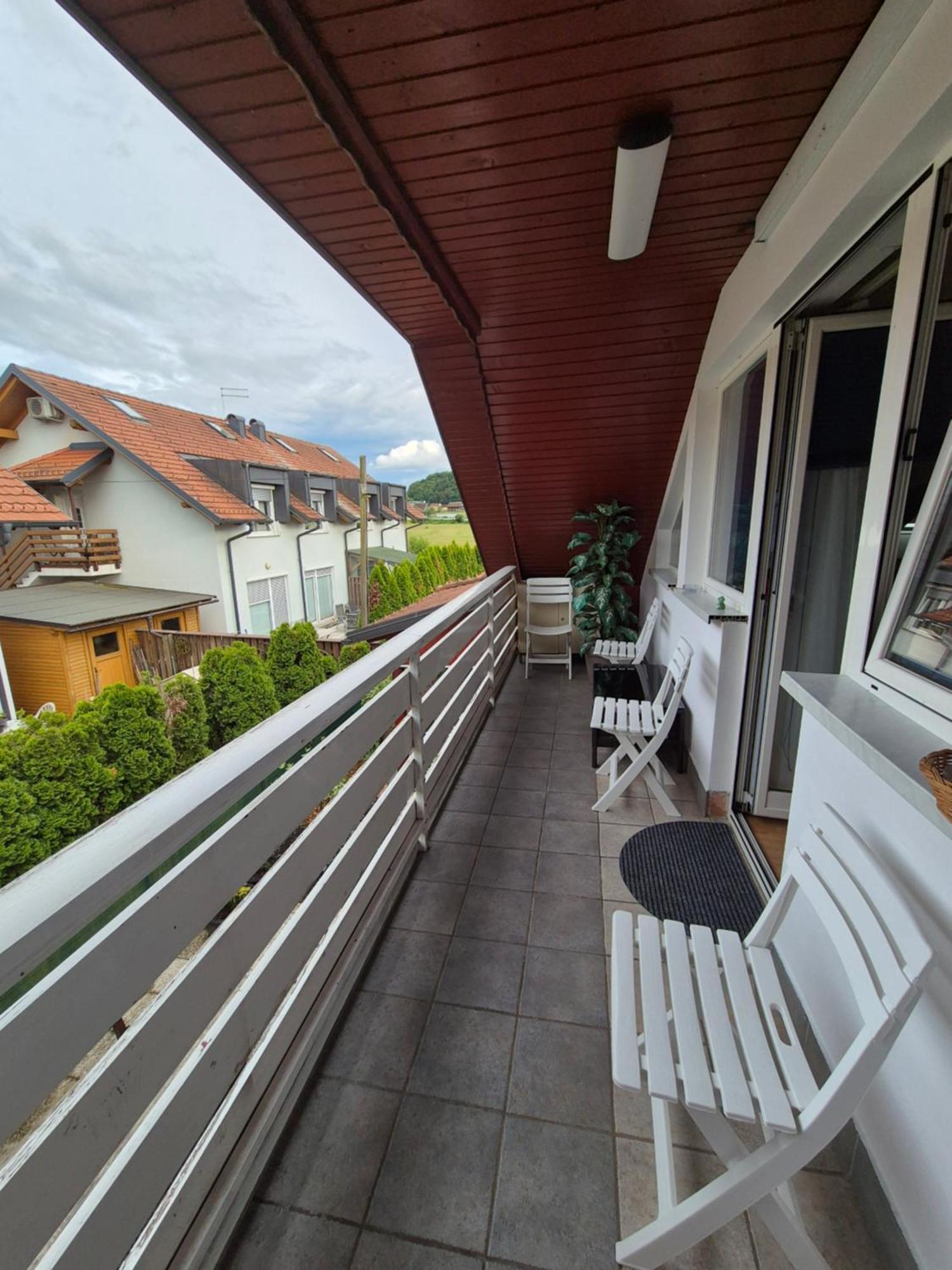 Apartamento Oddih V Mirnem In Zelenem Okolju Škofljica Exterior foto